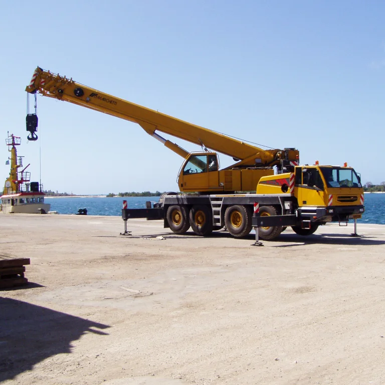 visurgājējs-autoceltnis marchetti mg-70.4 fotogrāfijas