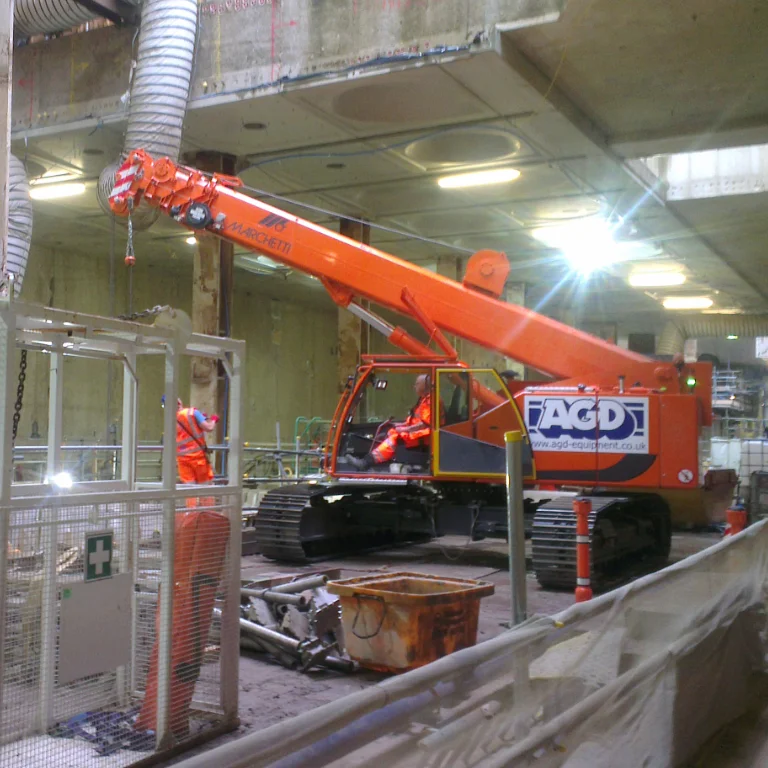 crawler-crane marchetti cw-25.35 photos