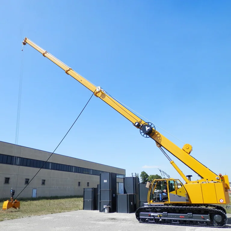 crawler-crane marchetti cw-25.35 photos