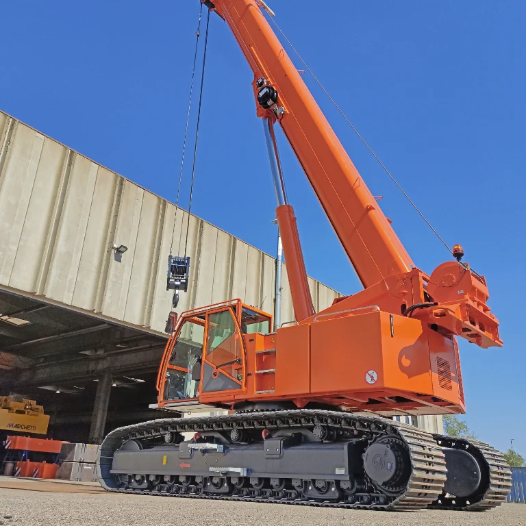 guindaste-sobre-esteiras marchetti cw-65.40 fotos