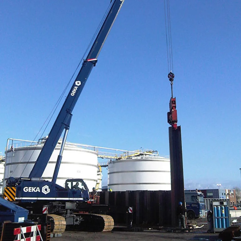 guindaste-sobre-esteiras marchetti cw-70.42 fotos