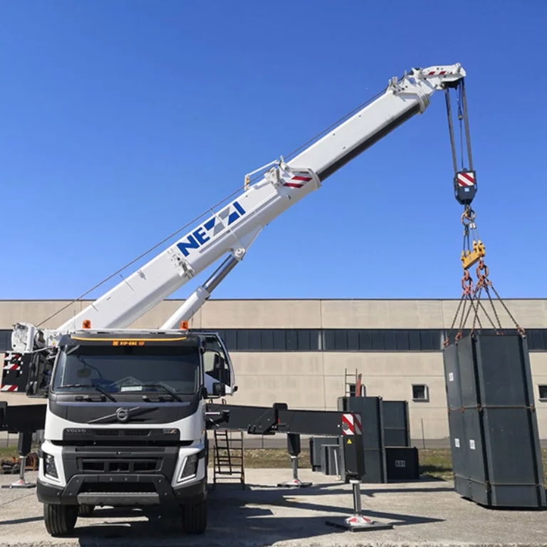 caminhão-guindaste marchetti mtk-180 fotos