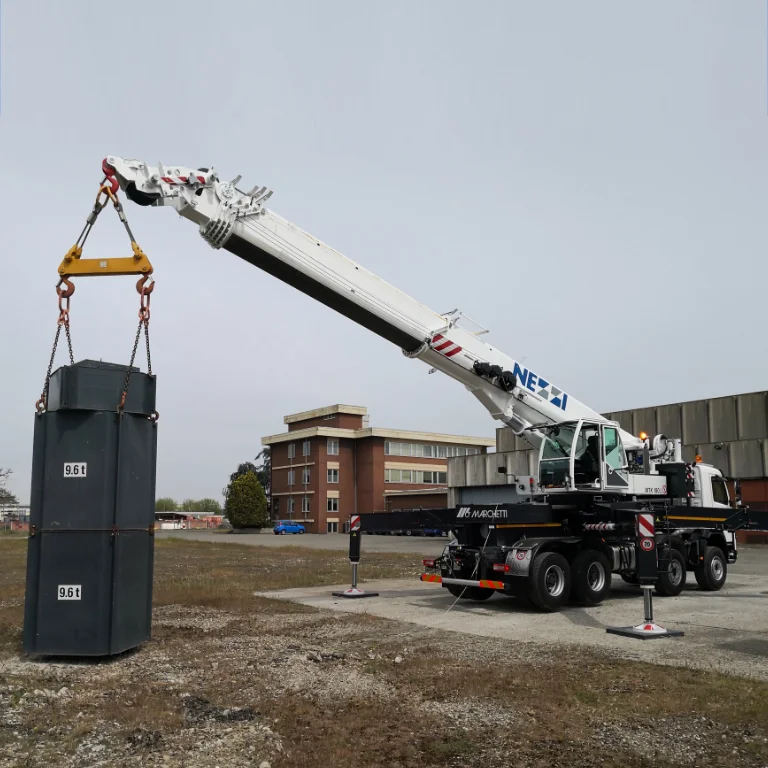 caminhão-guindaste marchetti mtk-180 fotos