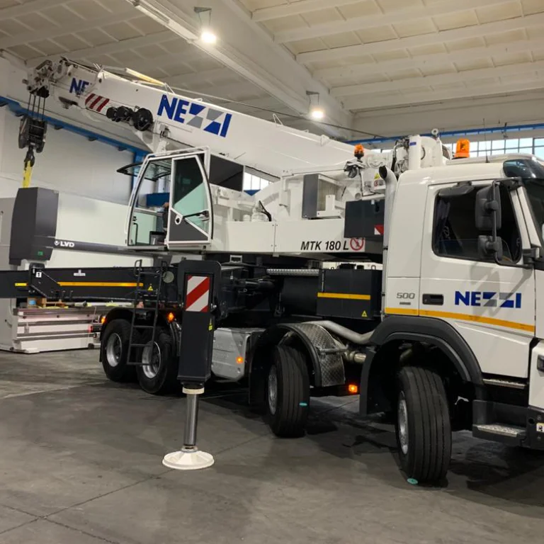 caminhão-guindaste marchetti mtk-180 fotos