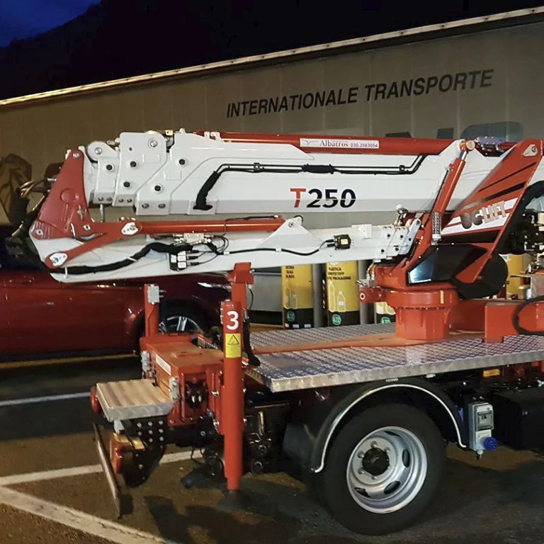 mini-celtnis bglift t250 fotogrāfijas