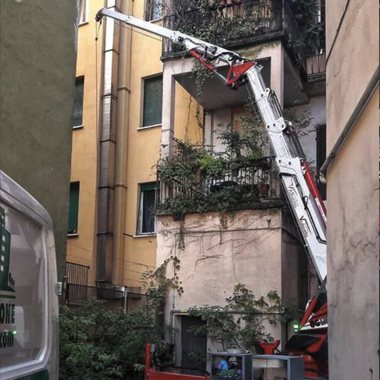 mini-celtnis bglift t250 fotogrāfijas