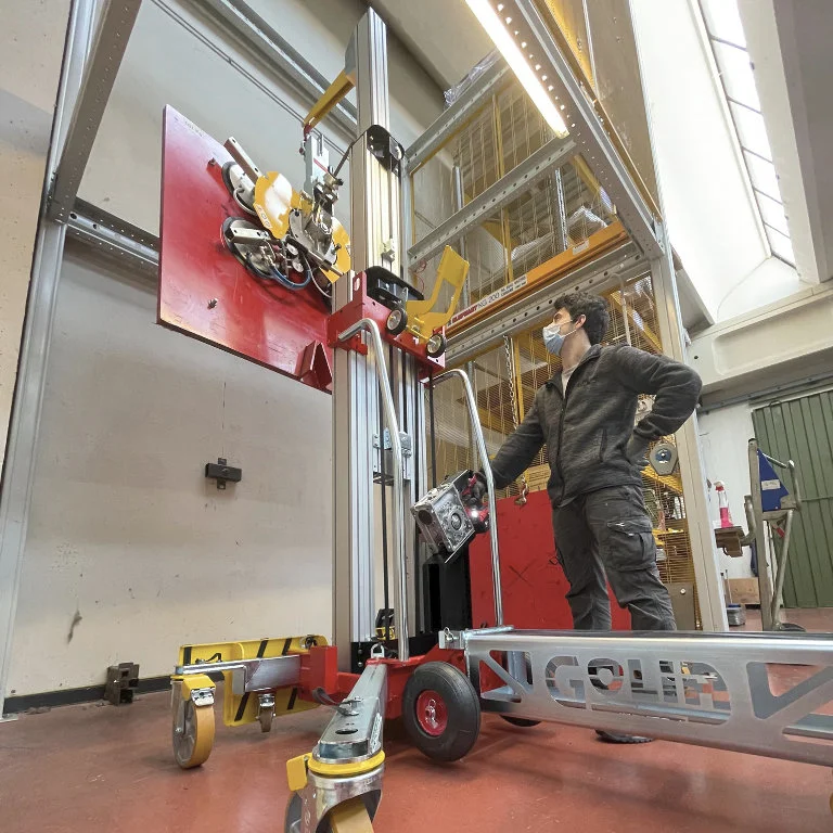 materiālu-pacēlājs golia bull fotogrāfijas