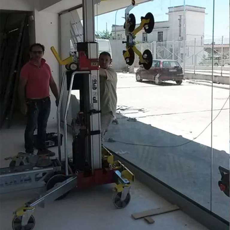 materiālu-pacēlājs golia bull fotogrāfijas