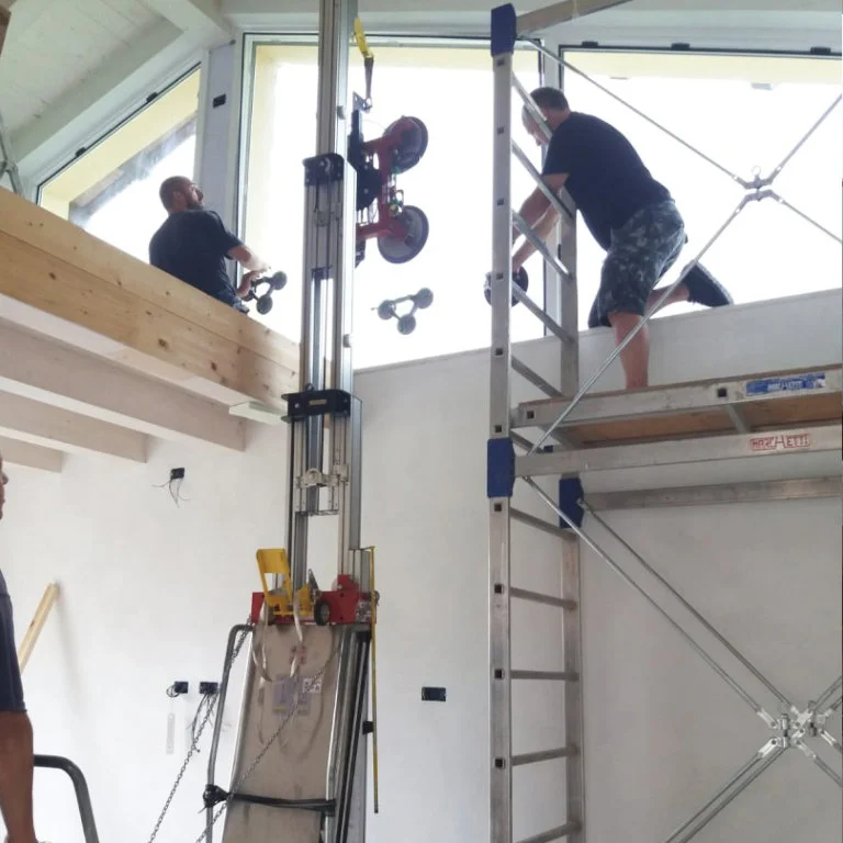 телескопические-грузовые-подъемники golia magnum фотографии