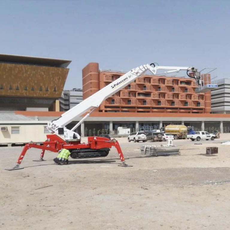 гусеничный-коленчатый-подъемник palazzani tsj30 фотографии