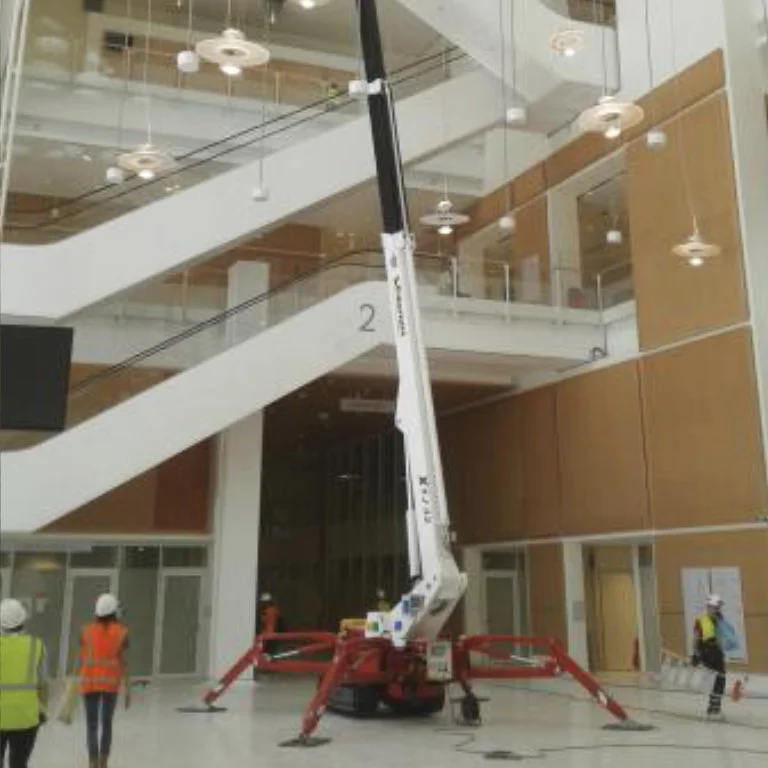 гусеничный-коленчатый-подъемник palazzani xtj32 фотографии