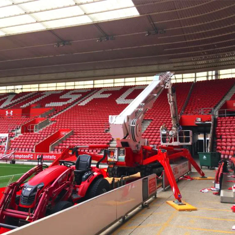 гусеничный-коленчатый-подъемник palazzani xtj52 фотографии