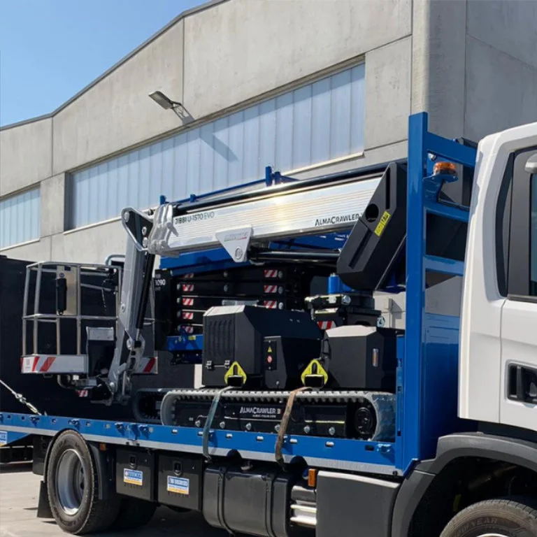 гусеничный-телескопический-подъемник almac jibbi-u-1570-lth фотографии