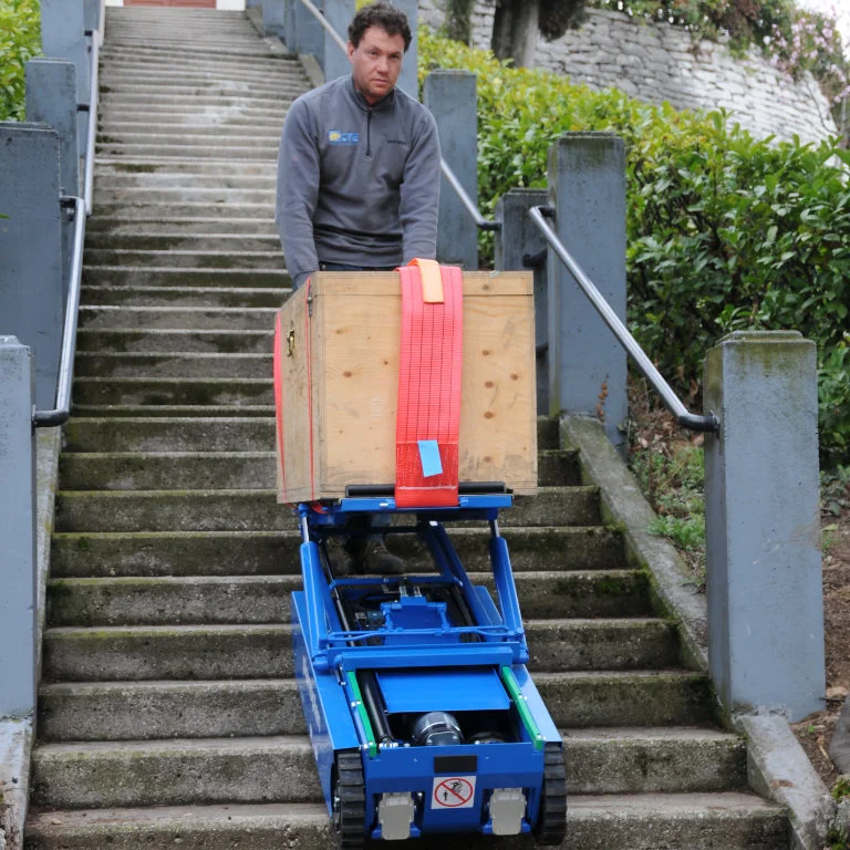 kāpurķēžu-kāpņu-kāpēja pianoplan 600j-speedy-horizontal fotogrāfijas