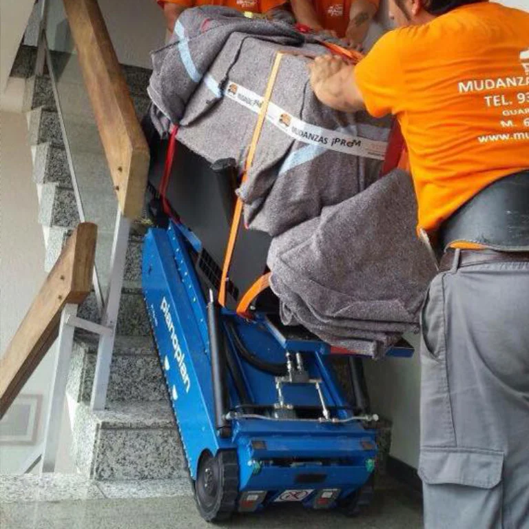 kāpurķēžu-kāpņu-kāpēja pianoplan 600j-speedy-horizontal fotogrāfijas