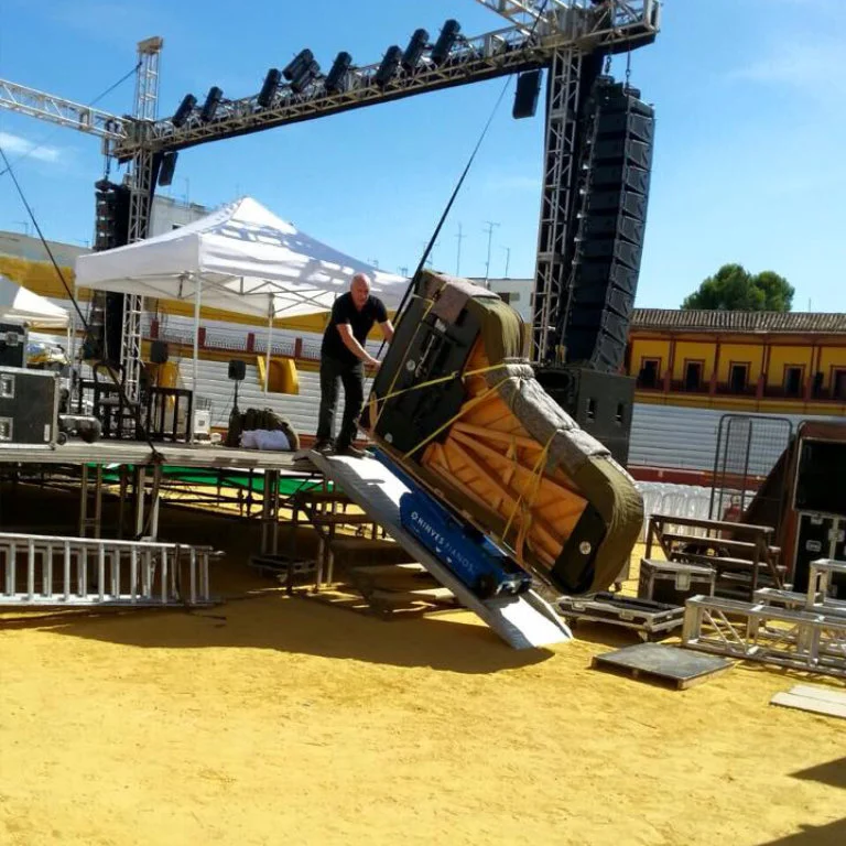 kāpurķēžu-kāpņu-kāpēja pianoplan 600j-speedy-horizontal fotogrāfijas