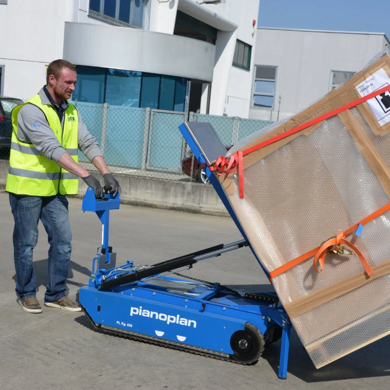 viksrinis-laiptu-kopiklis-su-akumuliatorinis pianoplan 600j-speedy-vertical nuotraukos