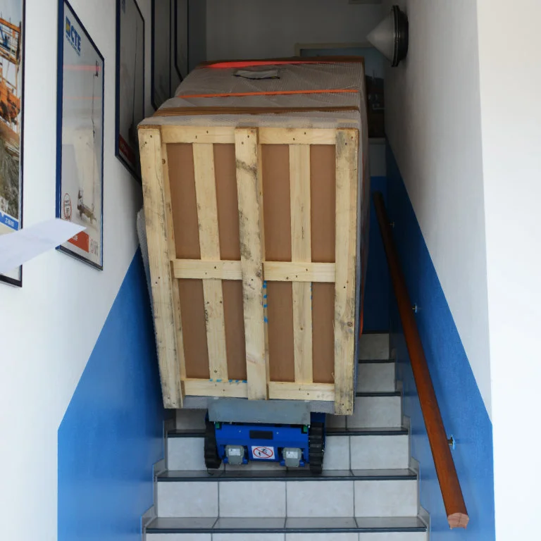 viksrinis-laiptu-kopiklis-su-akumuliatorinis pianoplan 600j-speedy-vertical nuotraukos