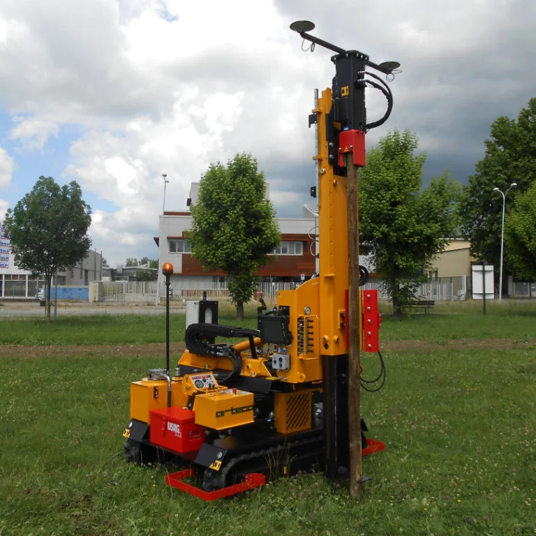 pašgājējs-pāļu-dzinis orteco ppa-230j fotogrāfijas