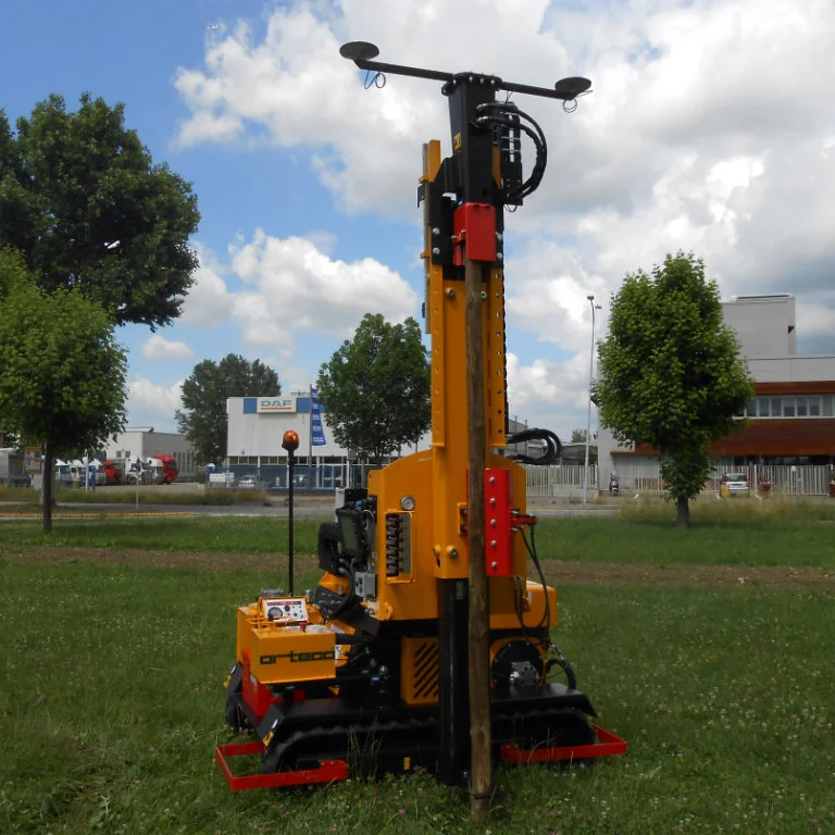 pašgājējs-pāļu-dzinis orteco ppa-230j fotogrāfijas