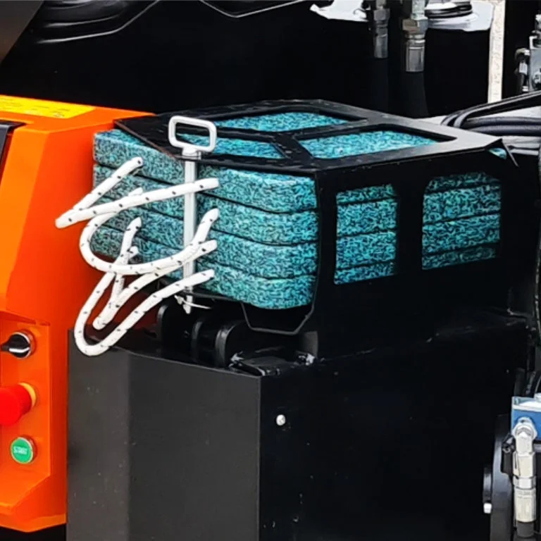 mini-celtnis bglift m400-pads photo