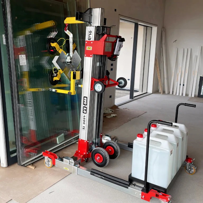 телескопические-грузовые-подъемники golia 4-pads-suction-cups-electric photo