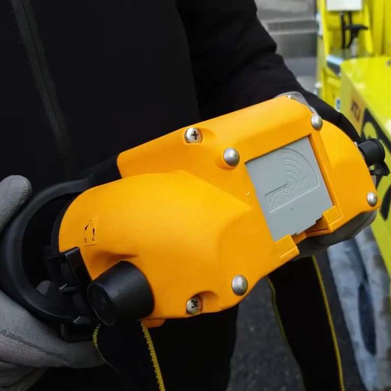 гусеничный-коленчатый-подъемник palazzani radiore-remote-palazzani photo