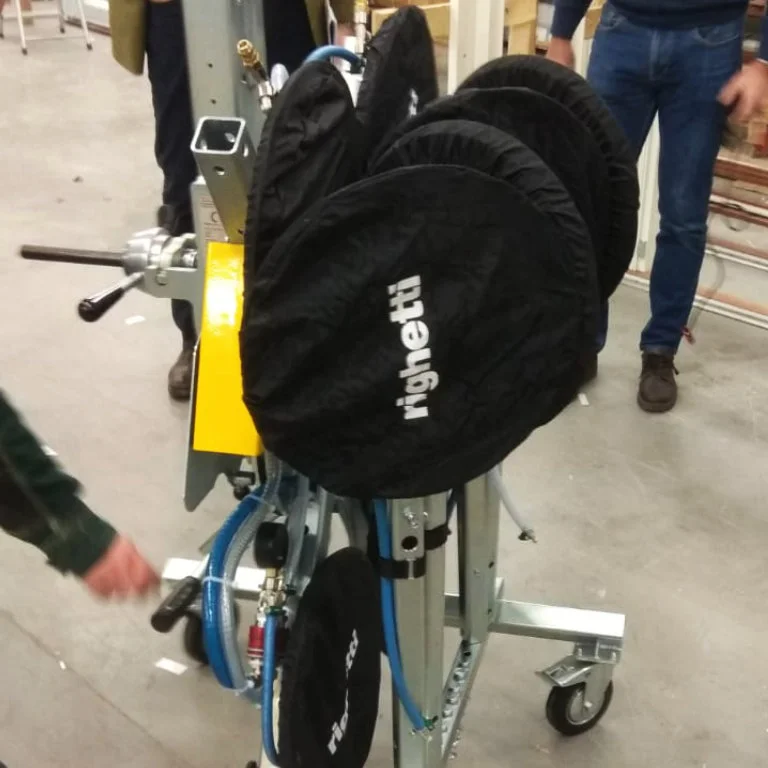 вакуумный-подъемник-для-стеклавакуумный-подъемник-для-металлических-листов righetti circular-protection-cups-390mm-diameter вакуумный-подъемник-для-стеклавакуумный-подъемник-для-металлических-листов righetti circular-protection-cups-390mm-diameter photo