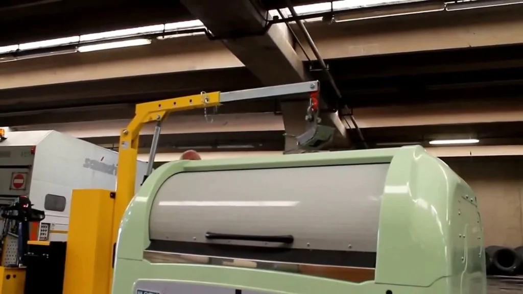 video Flexlifting ORBIT 500EL celšanas atkritumu konteiners