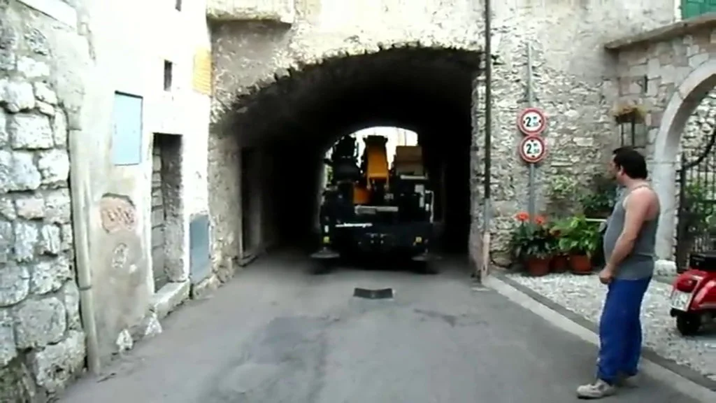 video BGLIFT CWE525 compact dimension