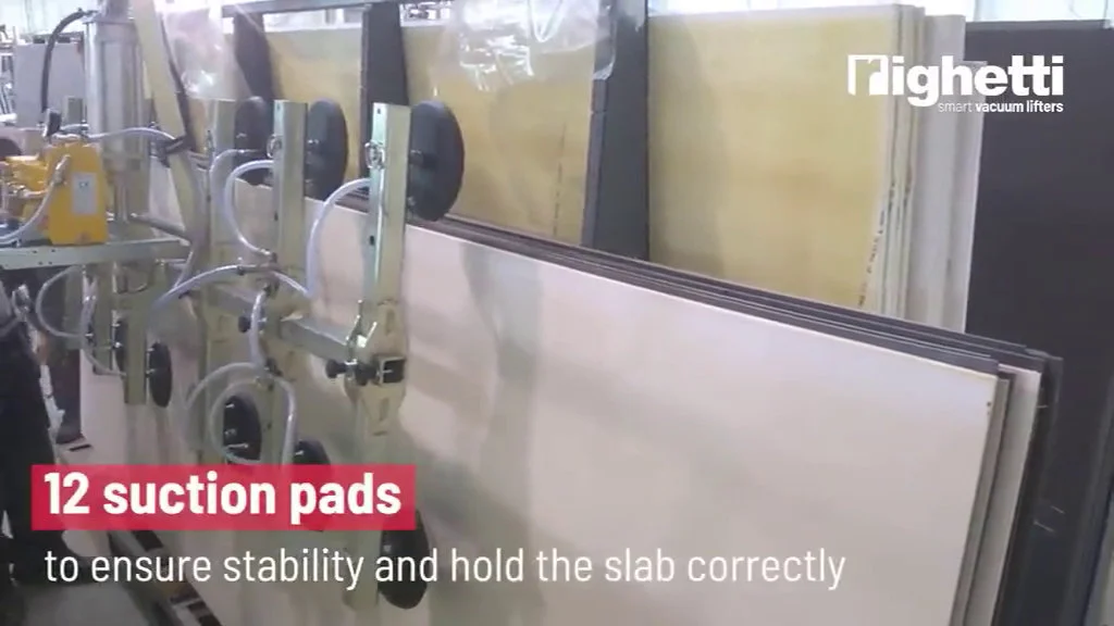 Vídeo de presentación del elevador por vacío para losas de gres porcelánico P12A